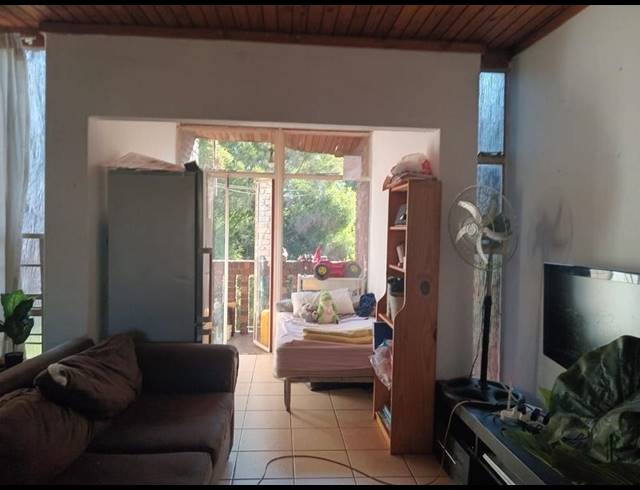 1 BEDROOM APARTMENT FOR SALE IN WINDSOR EAST